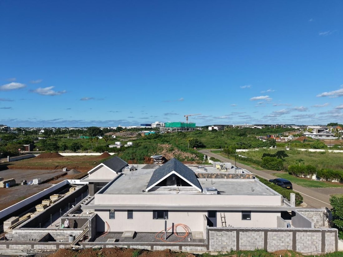 House in Trou-aux-Biches, Pamplemousses District, Mauritius 2 - 18370831