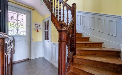 House in Vaux-sur-Seine, Ile-de-France, France 1