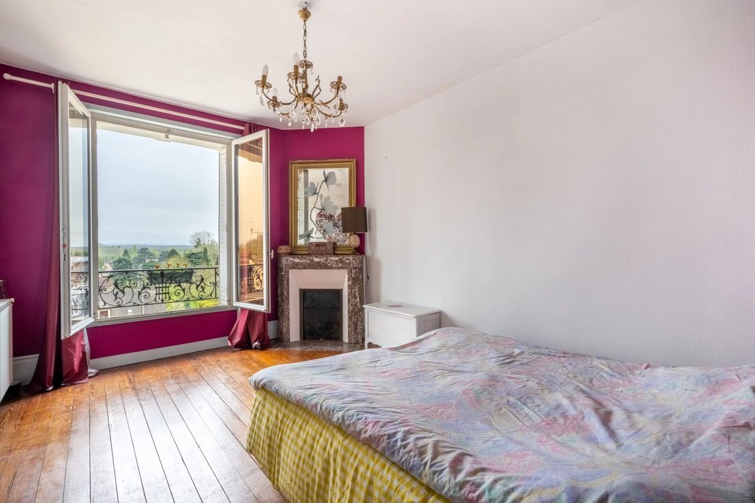 House in Vaux-sur-Seine, Ile-de-France, France 2 - 17562407