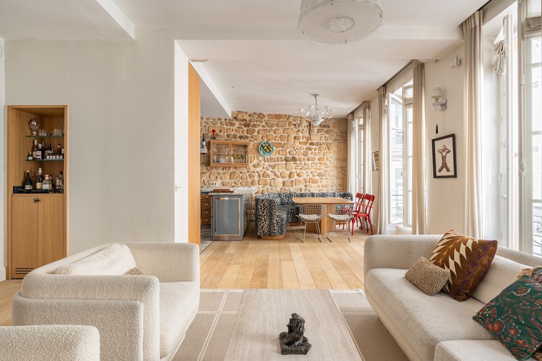Appartamento a San Germain l'Auxerrois, Paris 1er Arrondissement, Parigi 2 - 18371089