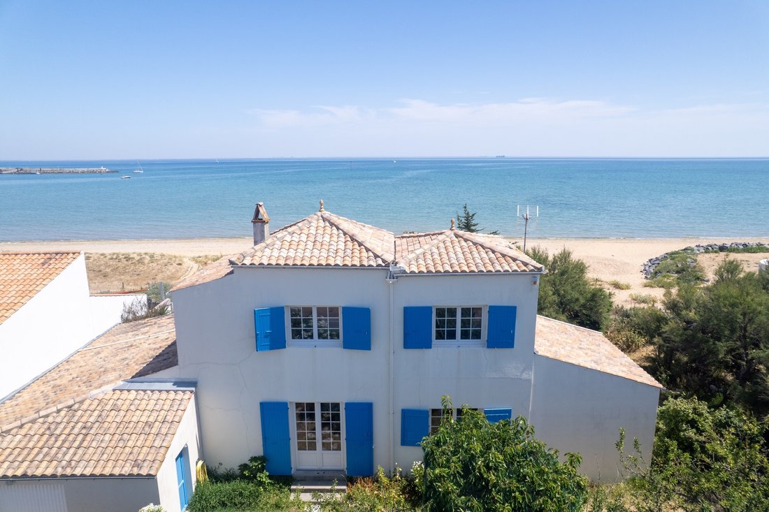 House in Saint-Denis-d'Oleron, Nouvelle-Aquitaine, France 2 - 18371077