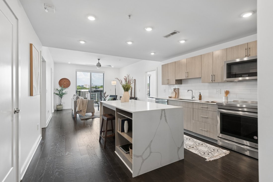 Condo in Nashville, Tennessee, United States 4 - 18370766