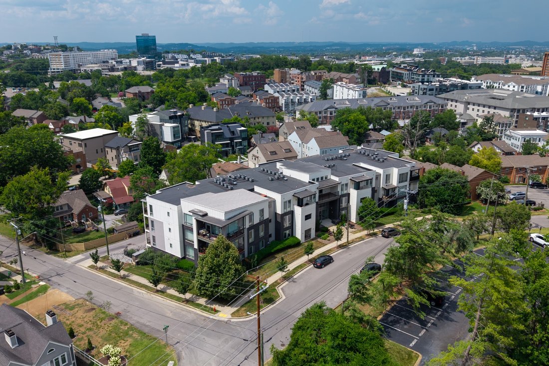 Condo in Nashville, Tennessee, United States 3 - 18370766