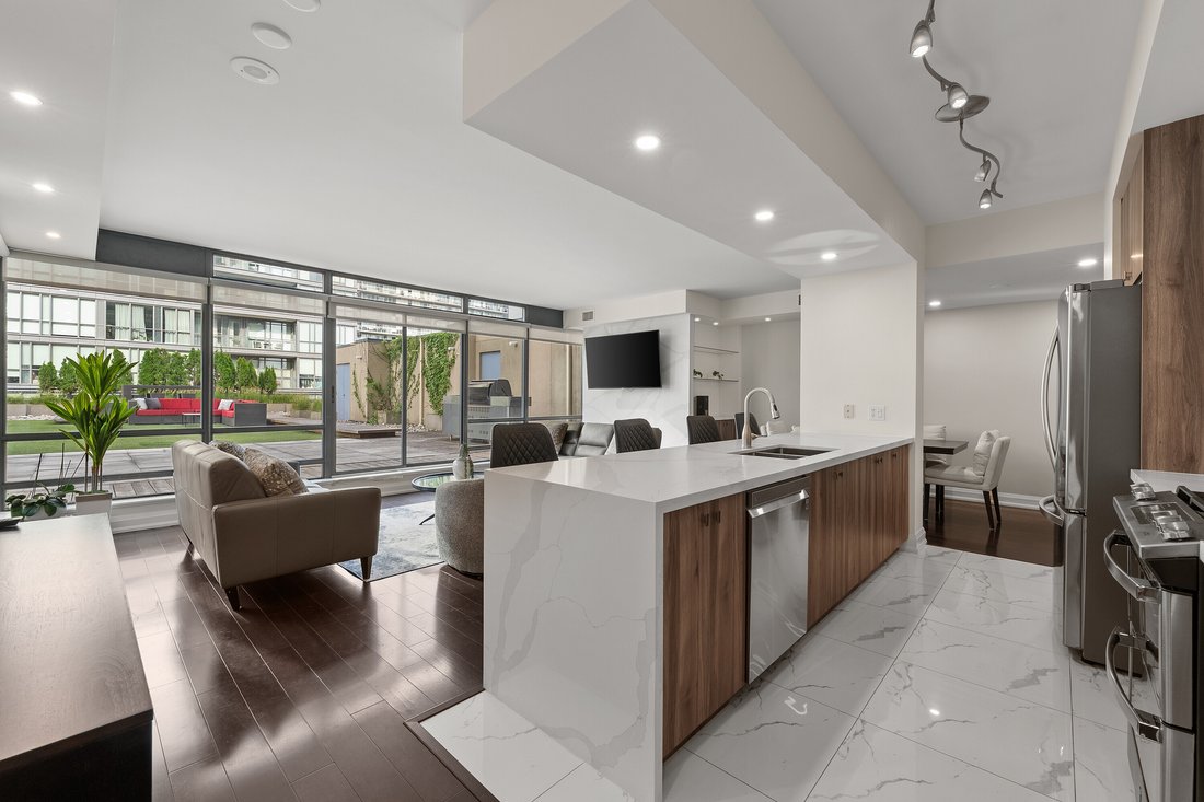Condo in Toronto, Ontario, Canada 5 - 18371127