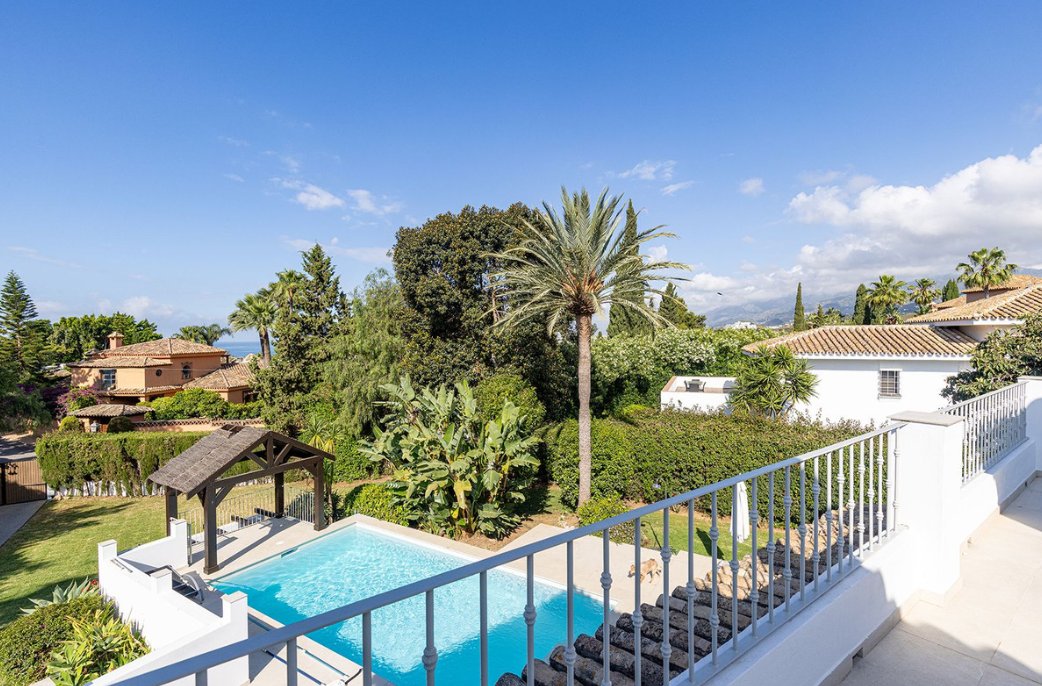 Villa in Marbella, Andalusia, Spain 2 - 18371173