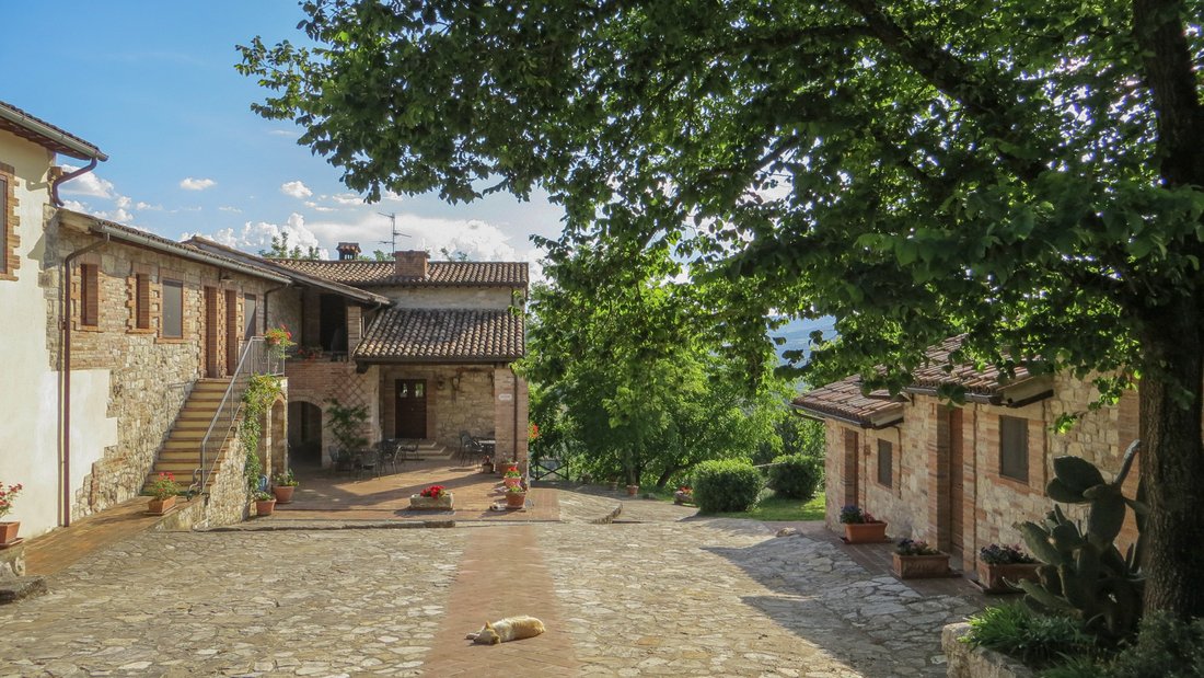 Country House in Todi, Umbria, Italy 3 - 18371038