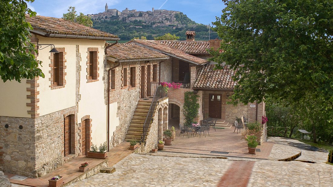 Country House in Todi, Umbria, Italy 1 - 18371038