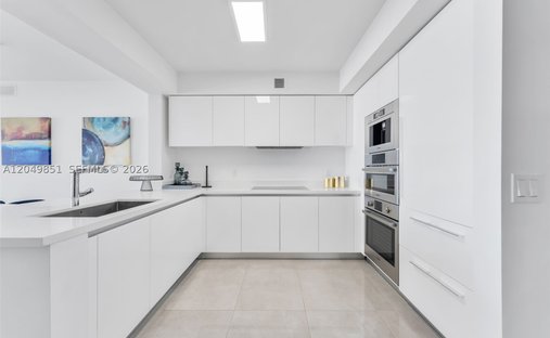 Condo in Golden Beach, Florida, United States 1