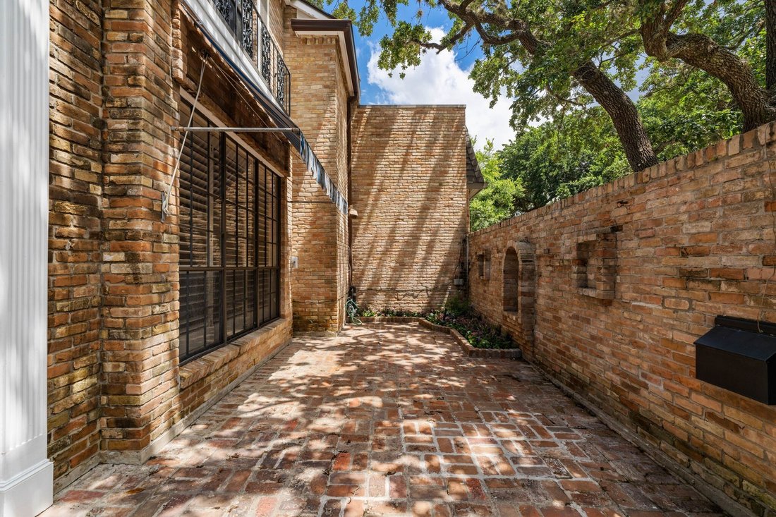 House in Houston, Texas, United States 5 - 18371131