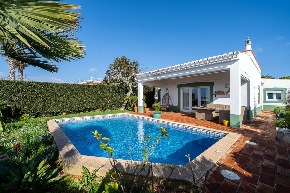 Villa in Praia da Luz, Algarve, Portugal 1 - 17072760