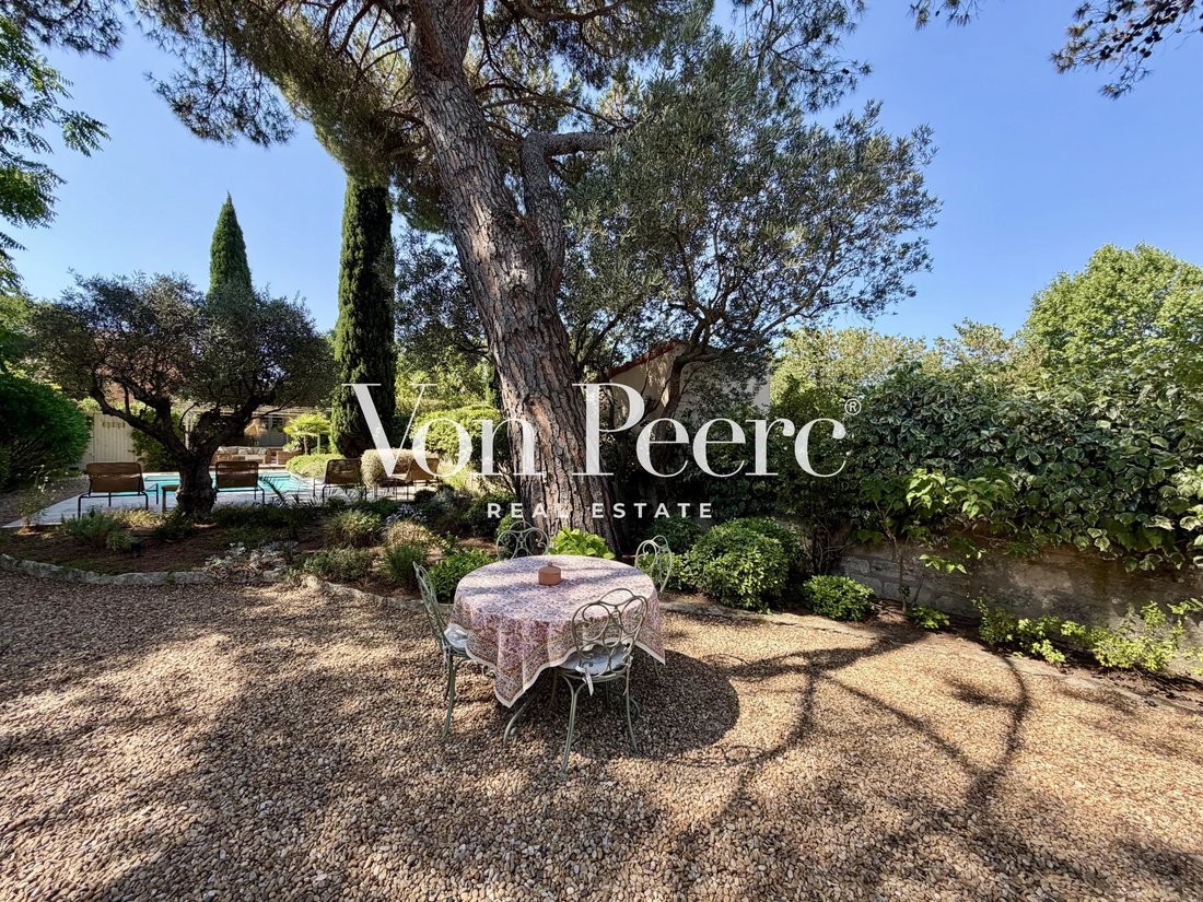 Townhouse in Saint-Rémy-de-Provence, Provence-Alpes-Côte d'Azur, France 4 - 18371329