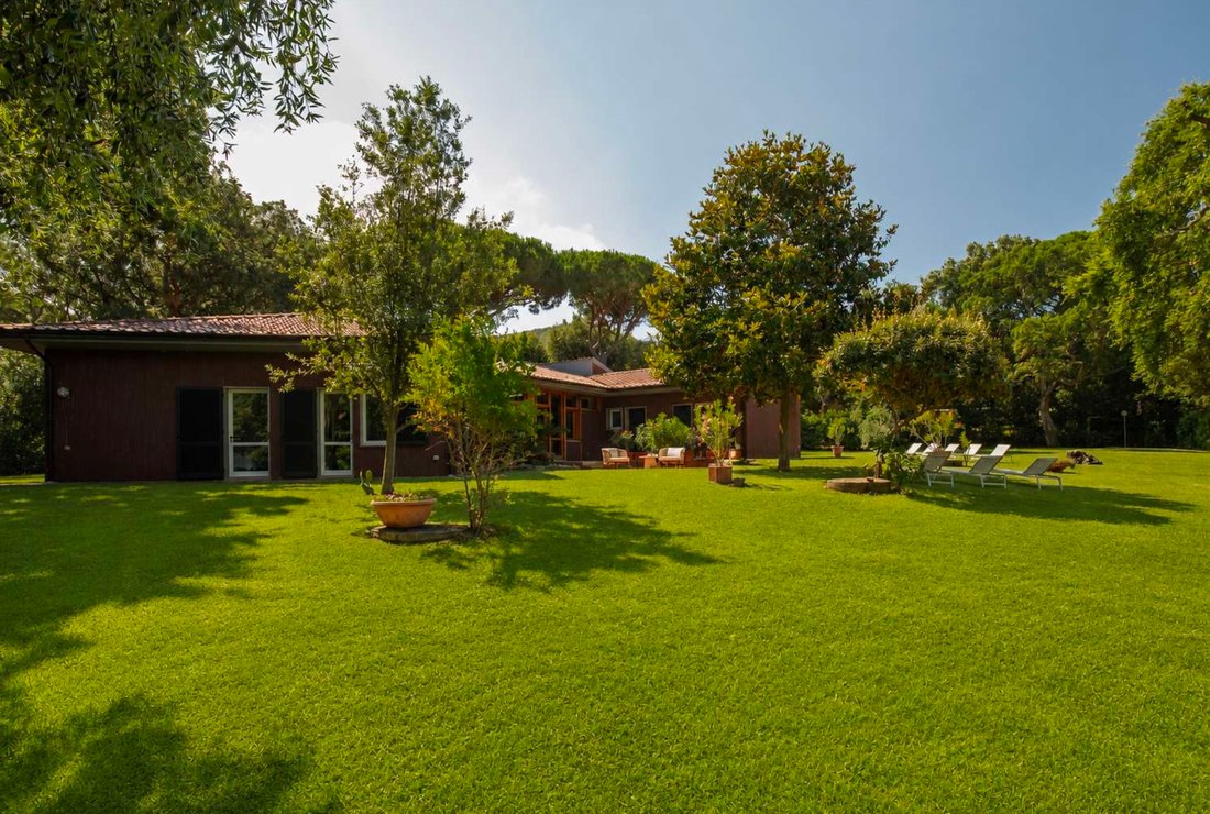 Villa in Punta Ala, Castiglione della Pescaia, Tuscany 4 - 18371676