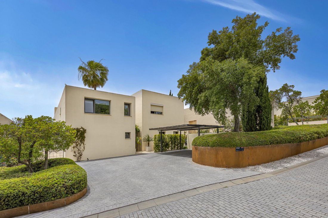 Villa in Sotogrande, San Roque, Andalusia 2 - 18371389