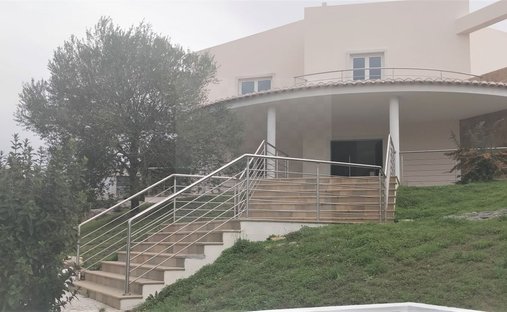 House in Belas, Lisbon, Portugal 1