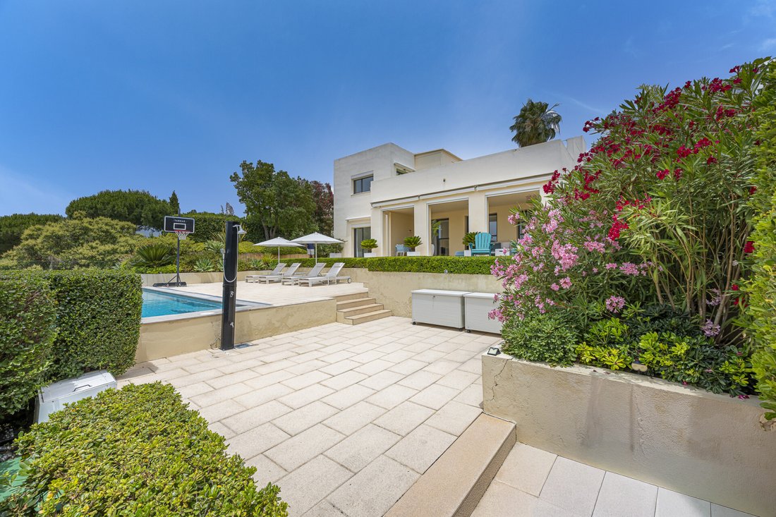 Villa in Sotogrande, San Roque, Andalusia 1 - 18371389