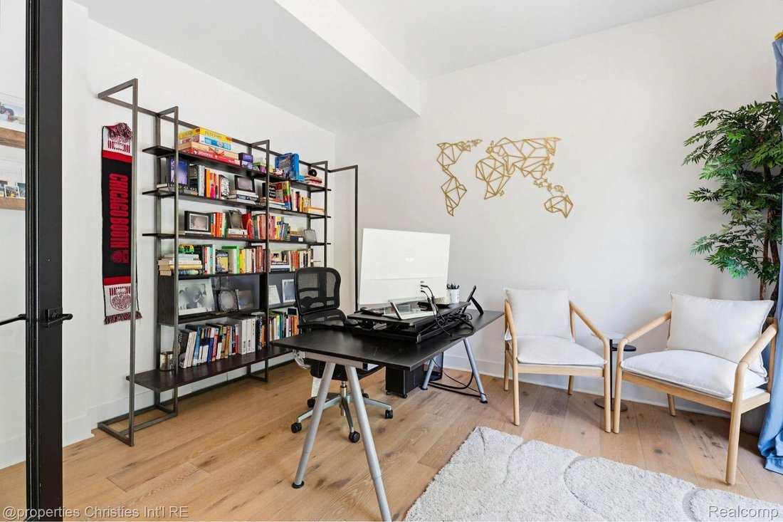 Villa in Royal Oak, Michigan, United States 5 - 18289401