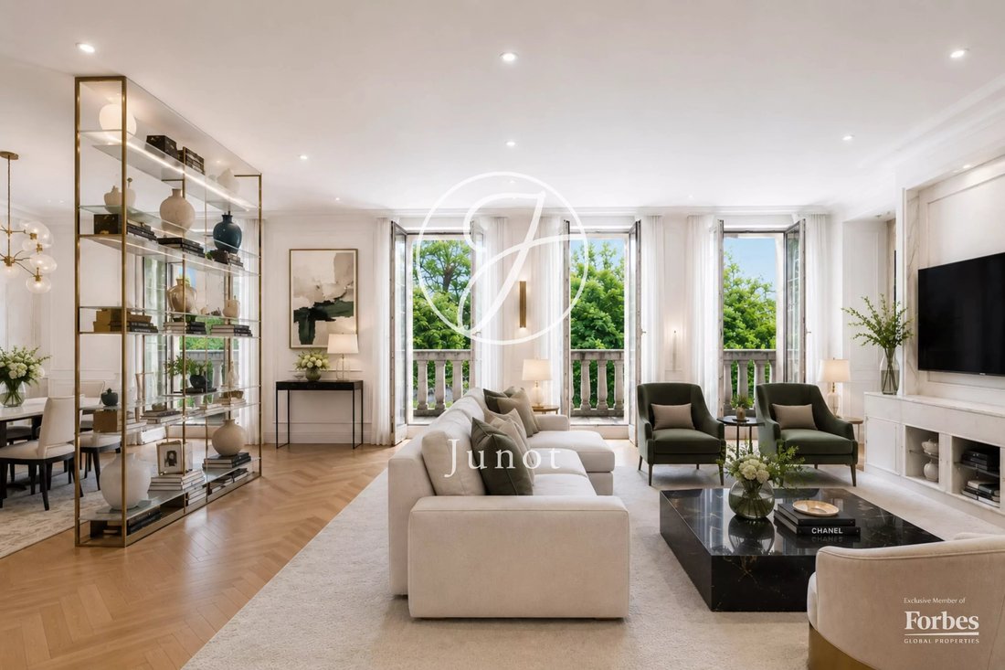 Apartment in Parc Monceau, Paris 8e Arrondissement, Paris 1 - 18371414
