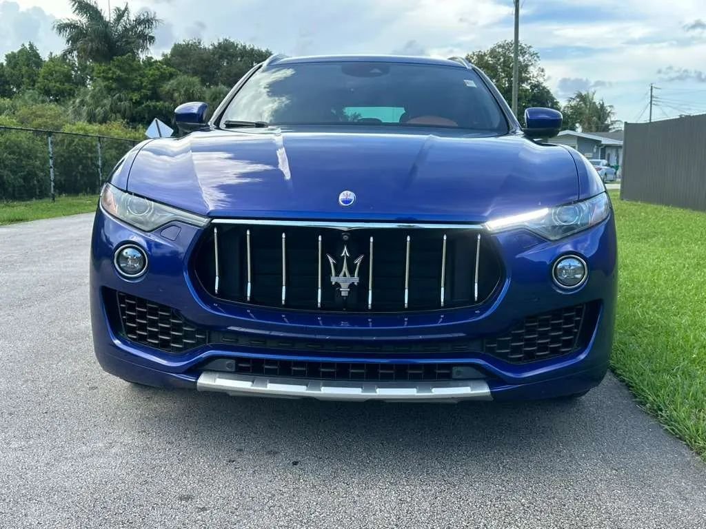 Suv in West Park, FL, United States 2 - 18371631