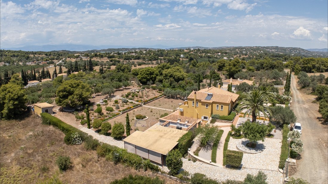 Villa in Koinotita Portoxeliou, Kranidi, Greece 1 - 18371652