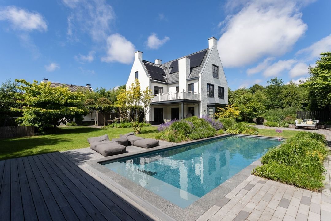 Villa in Noordwijkerhout, South Holland, Netherlands 1 - 18371535