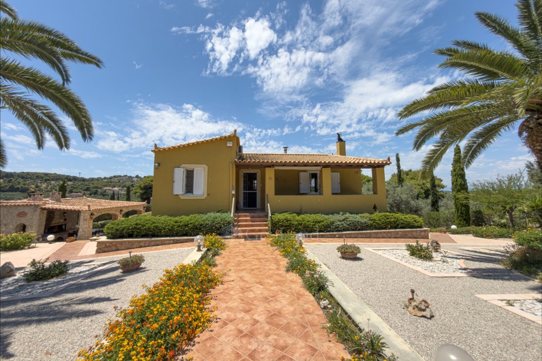 Villa in Koinotita Portoxeliou, Kranidi, Greece 2 - 18371652
