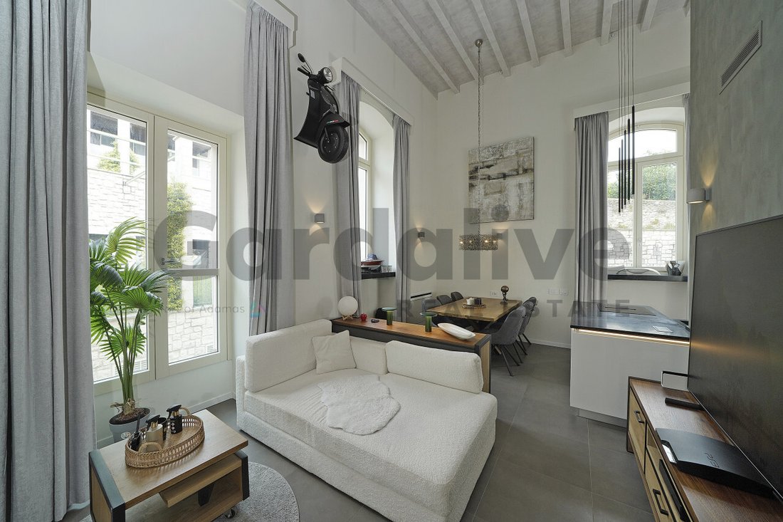 Apartamento en Salò, Lombardía, Italia 5 - 18371747