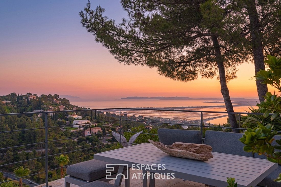 Villa in Hyeres, Provence-Alpes-Côte d'Azur, France 1 - 18368134