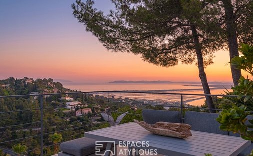 Villa in Hyeres, Provence-Alpes-Côte d'Azur, France 1