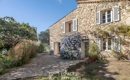 Villa a Saint-Paul-en-Forêt, Provenza-Alpi-Costa Azzurra, Francia 1