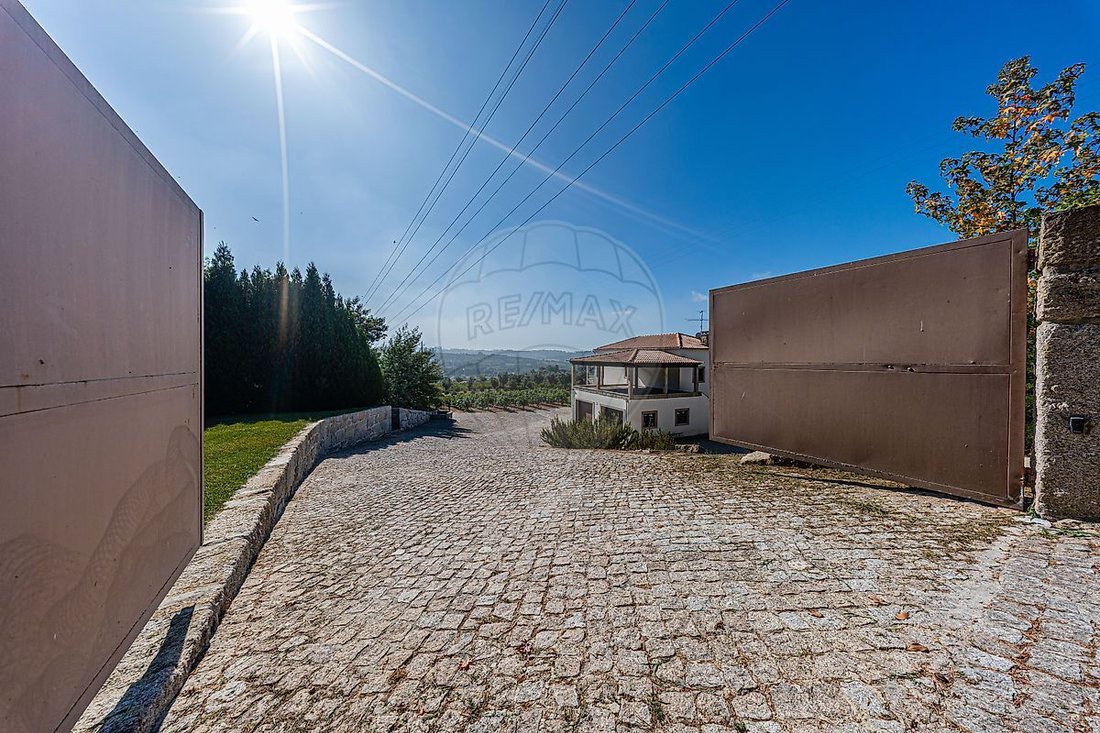 Farm Ranch in Santar e Moreira, Viseu District, Portugal 3 - 18372161