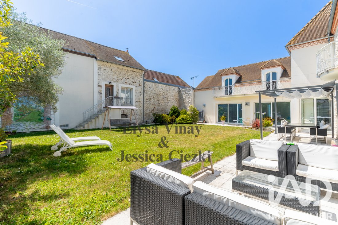 House in Breuil-Bois-Robert, Ile-de-France, France 3 - 17437514