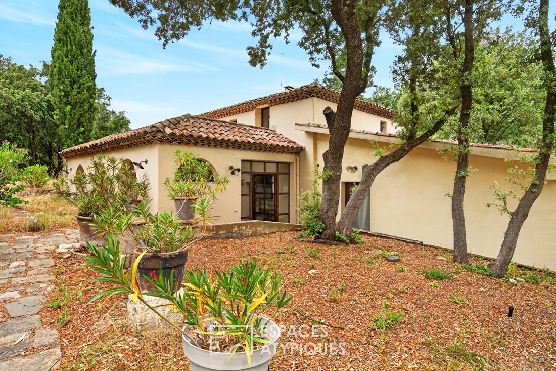 Villa in Granettes-Jauberte-Sainte Anne, Aix-en-Provence, France 2 - 18367680