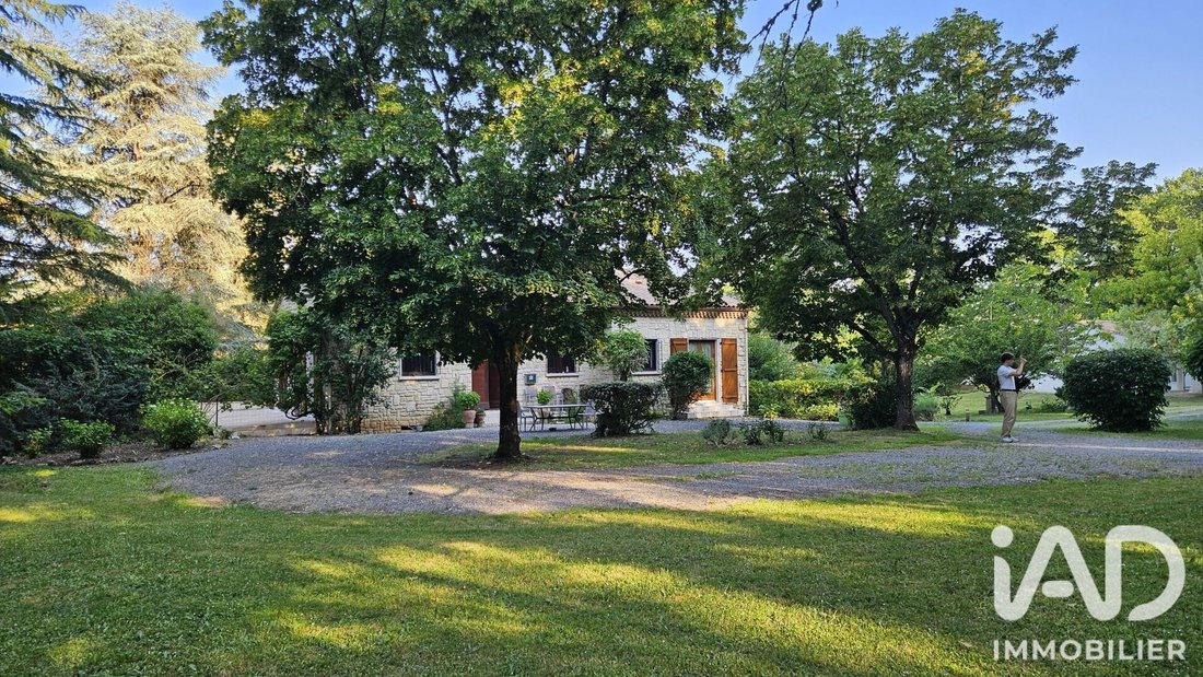 Andere in Dirac, Neu-Aquitanien, Frankreich 1 - 18047427
