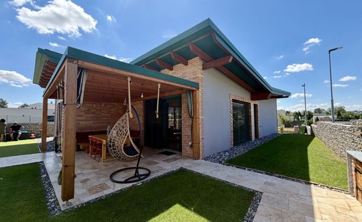Bungalow en Zistersdorf, Baja Austria, Austria 1