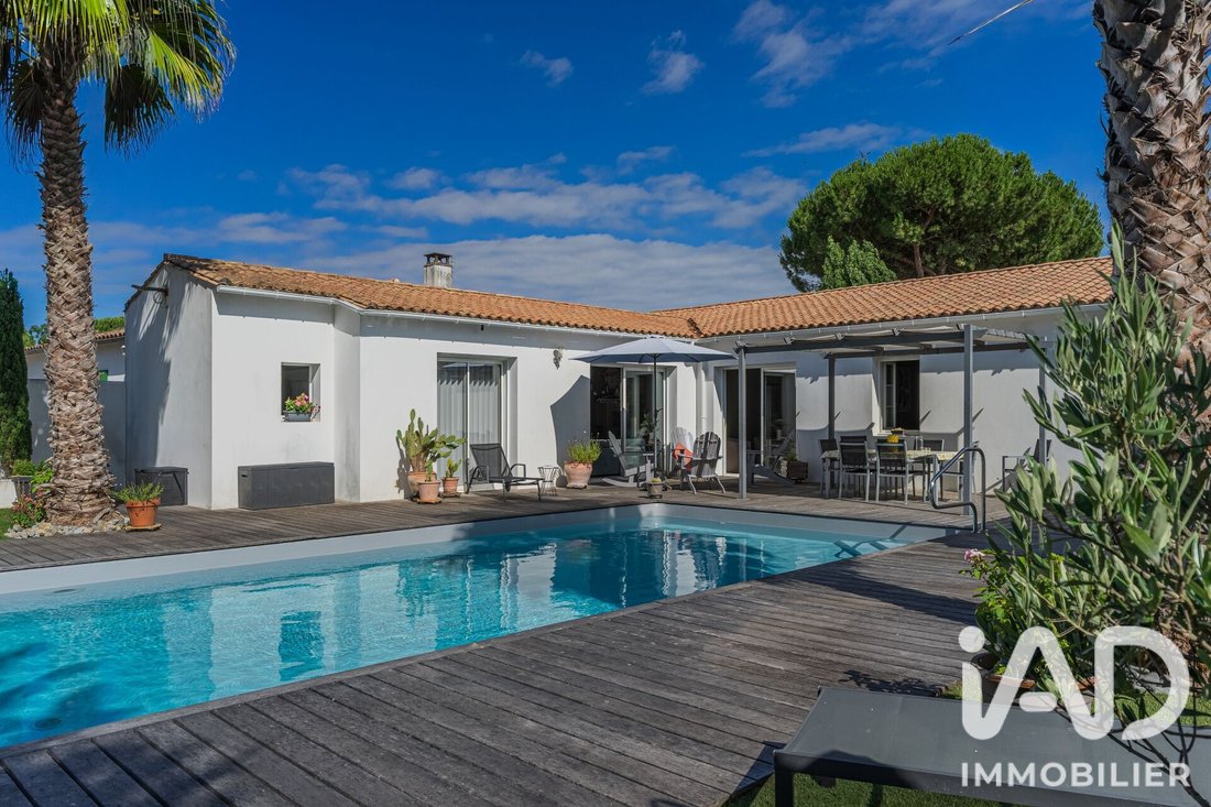 House in La Flotte, Nouvelle-Aquitaine, France 1 - 17980840