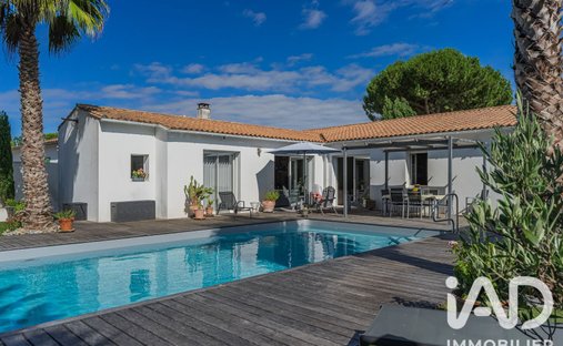 House in La Flotte, Nouvelle-Aquitaine, France 1