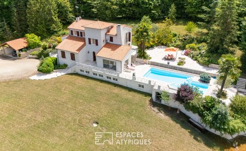 Villa in Vouillé, Nouvelle-Aquitaine, France 1