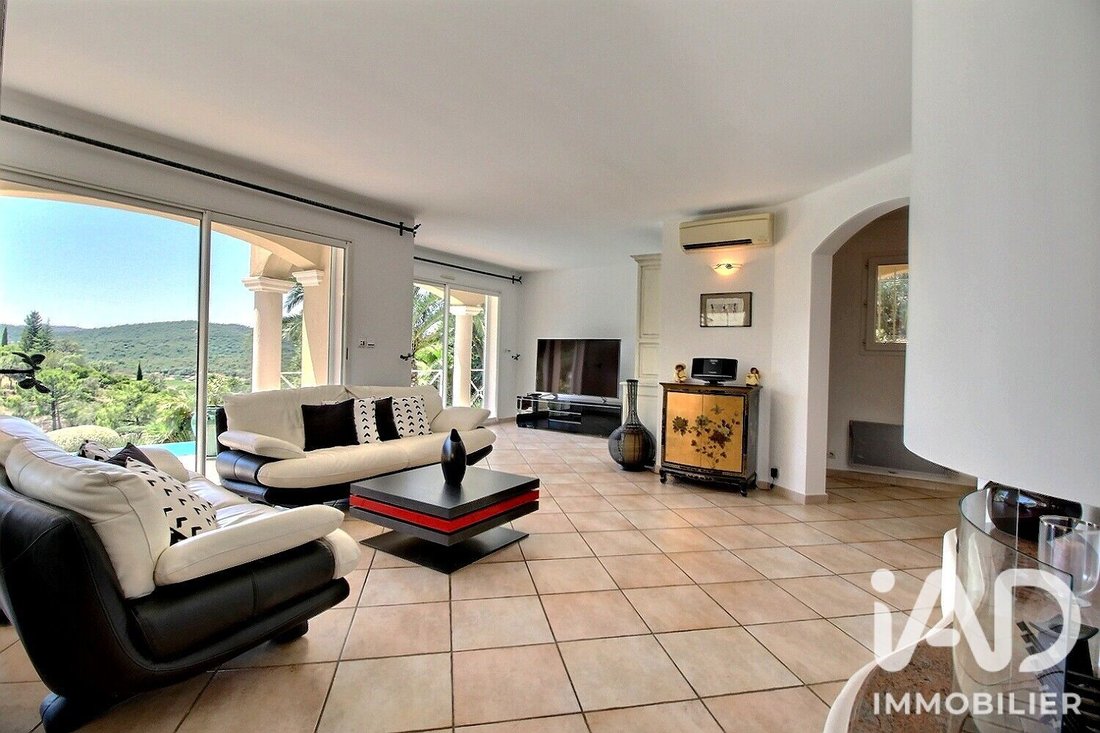 House in La Londe-les-Maures, Provence-Alpes-Côte d'Azur, France 4 - 18038437