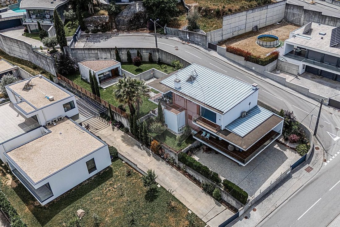 Villa in Orgens, Viseu District, Portugal 3 - 16969708