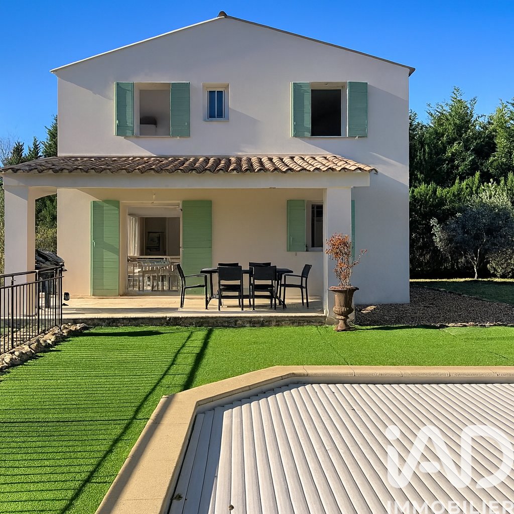 House in Saint-Saturnin-lès-Apt, Provence-Alpes-Côte d'Azur, France 2 - 16797905