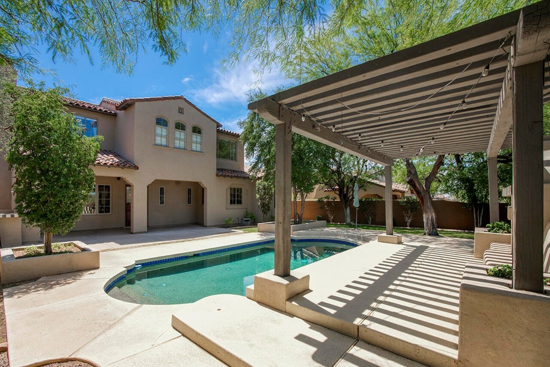 Scottsdale, Arizona, United States 2 - 18372132