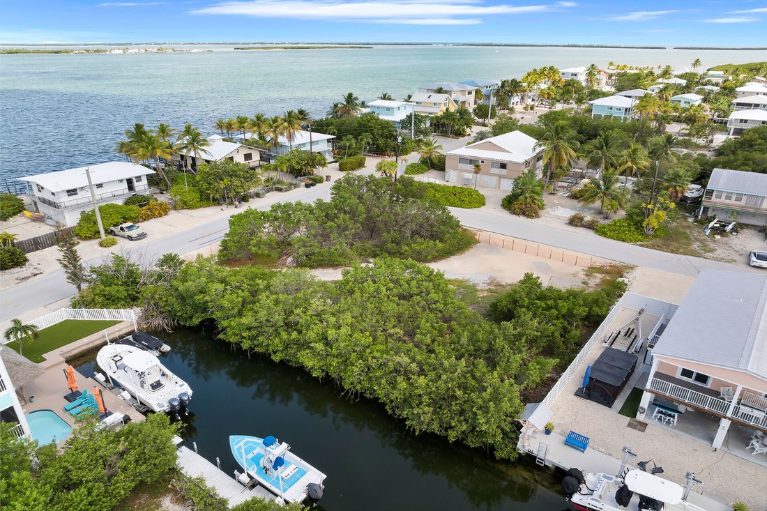 Land in Big Pine Key, Florida, United States 1 - 18372093
