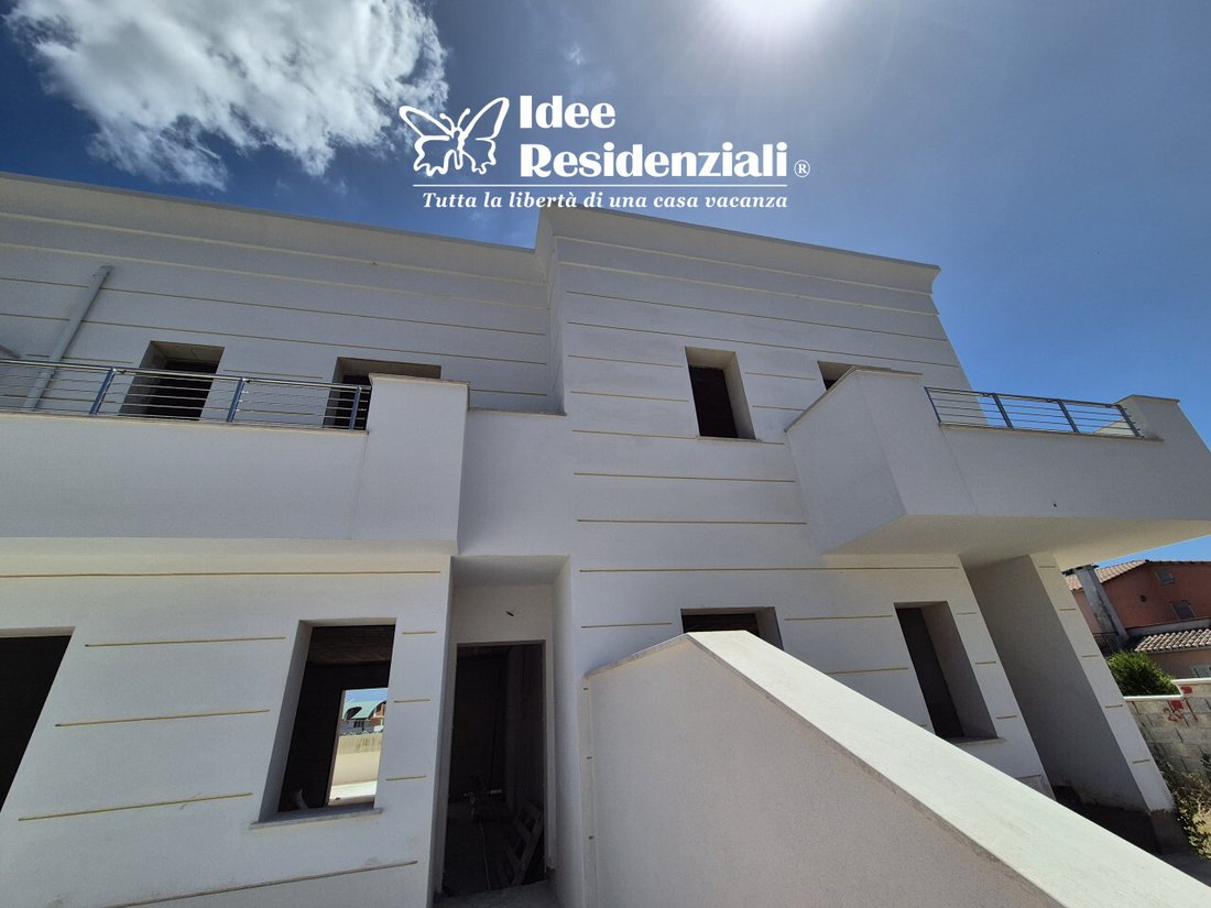 Villa in Aldo Moro Avenue, Olbia, Italy 4 - 18371745