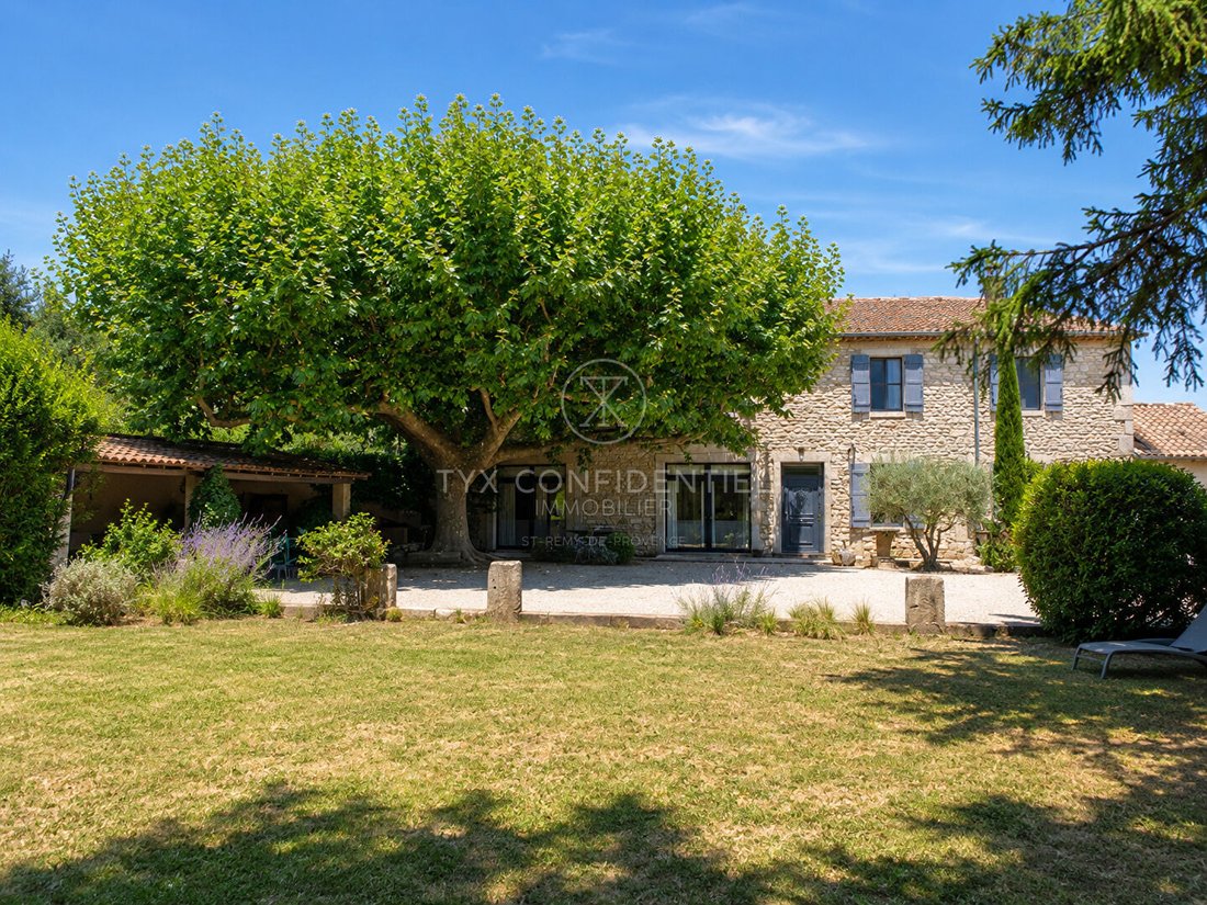 Villa in Saint-Rémy-de-Provence, Provence-Alpes-Côte d'Azur, France 1 - 18371791