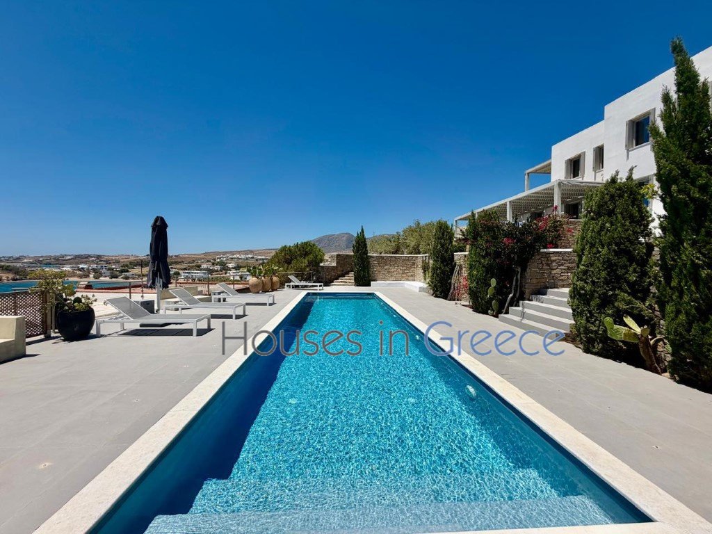 Villa in Paros, Aegean, Greece 1 - 18372019