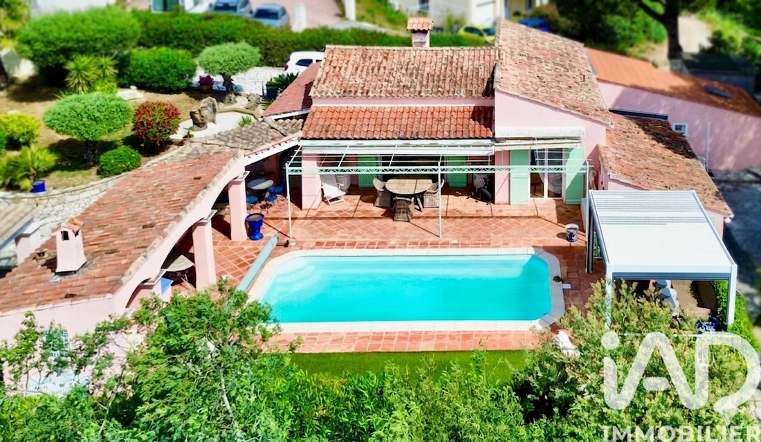 House in Les Issambres, Roquebrune-sur-Argens, France 1 - 16798063