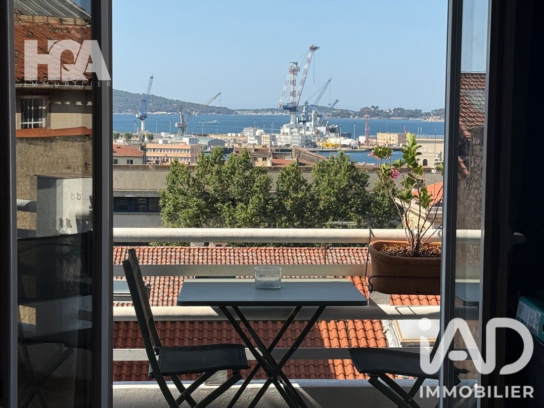 Apartment in Place d'Armes, Toulon, France 1 - 18372123