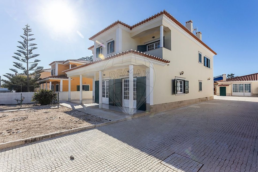Villa in Ericeira, Lisbon, Portugal 1 - 18372125