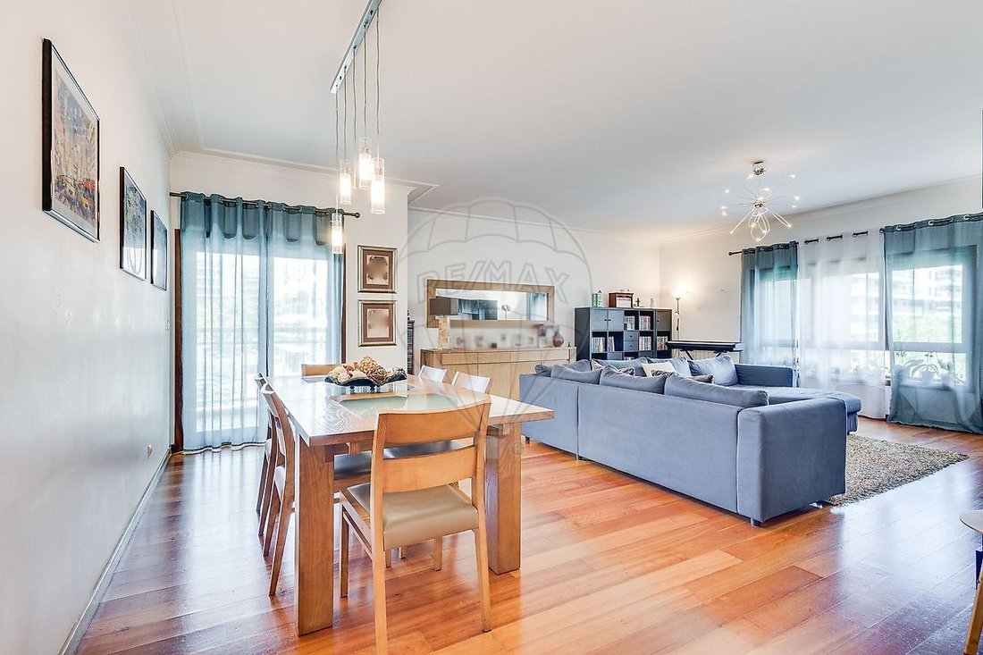 Apartment in Sacavem, Lisbon, Portugal 1 - 18372117