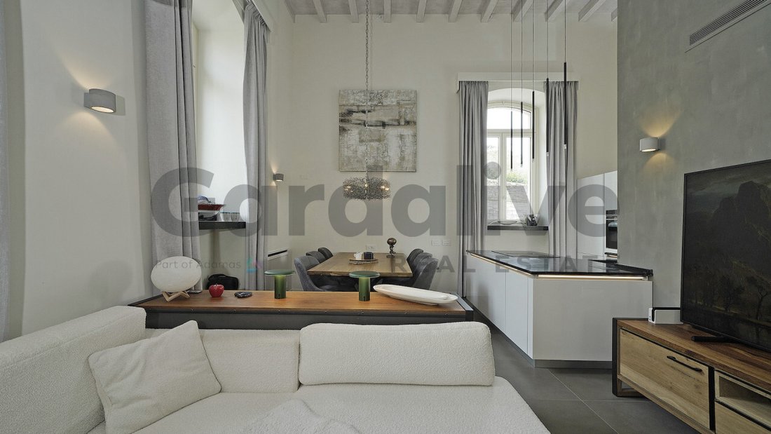 Apartamento en Salò, Lombardía, Italia 4 - 18371747